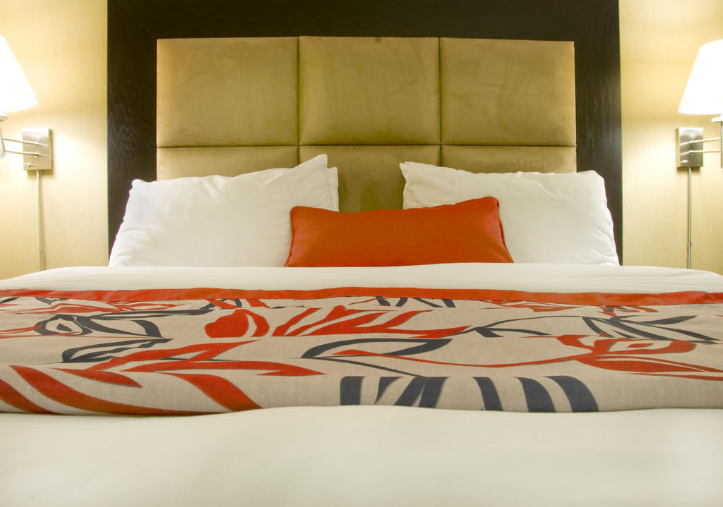 Ramada Plaza Crystal Palace Dieppe Zimmer foto