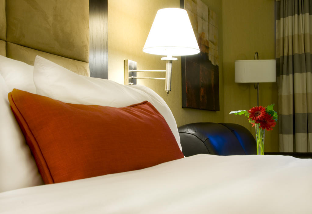 Ramada Plaza Crystal Palace Dieppe Zimmer foto